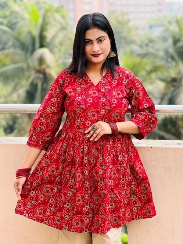 ফুলঝুড়ি কুর্তি